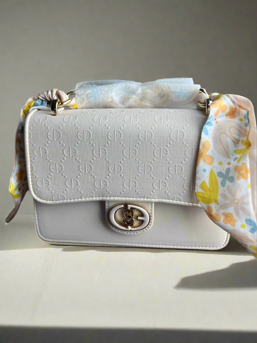 Canarlisa Luxury HandBag (Black, Green, Pink, Beige, Brown and Khaki Colors) ST132 + Shams Musk for free (Ibrahim Al Qurashi)