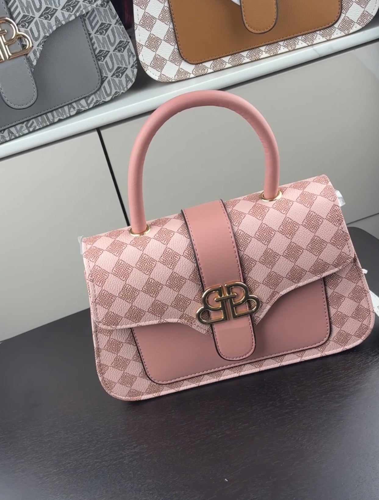 QHNEW Classic Women hand and shoulder Bag (Different Colors)